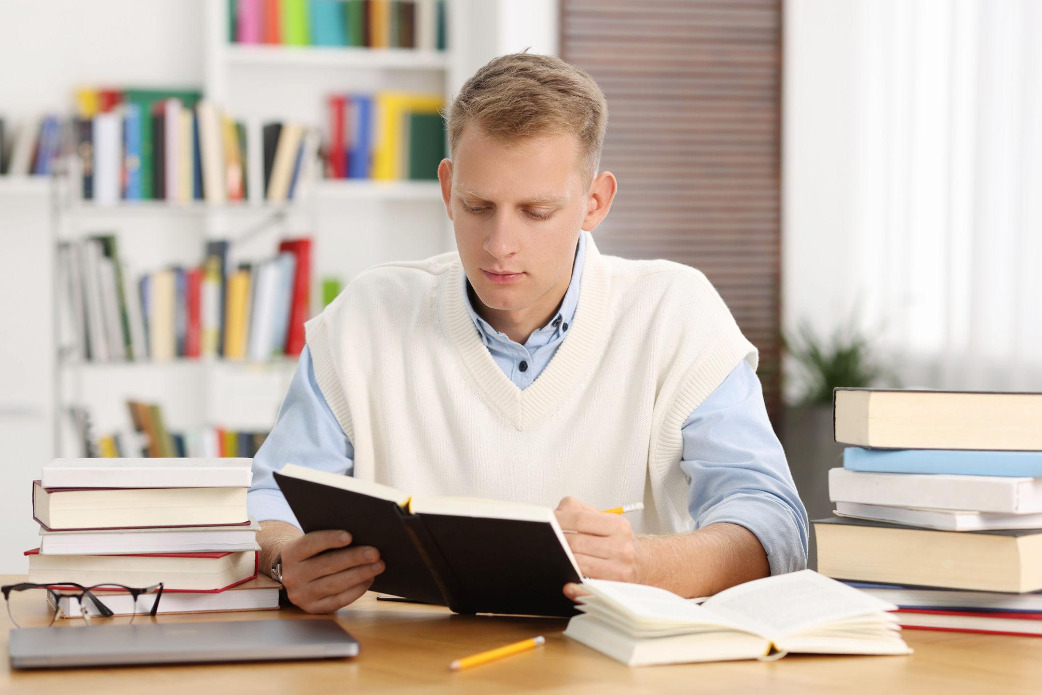How to Choose the Right Tutor for Your Learning Goals