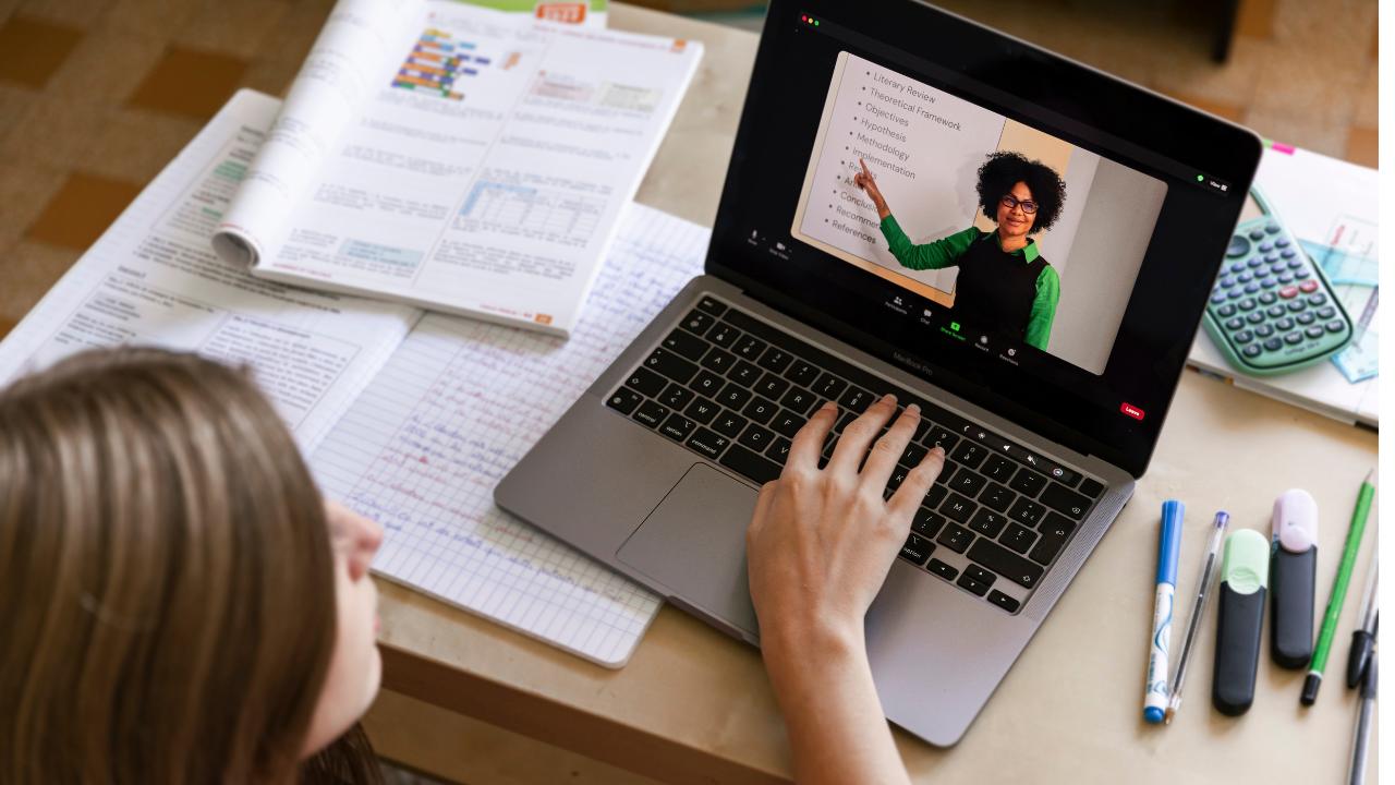How Online Learning Can Make Education More Flexible